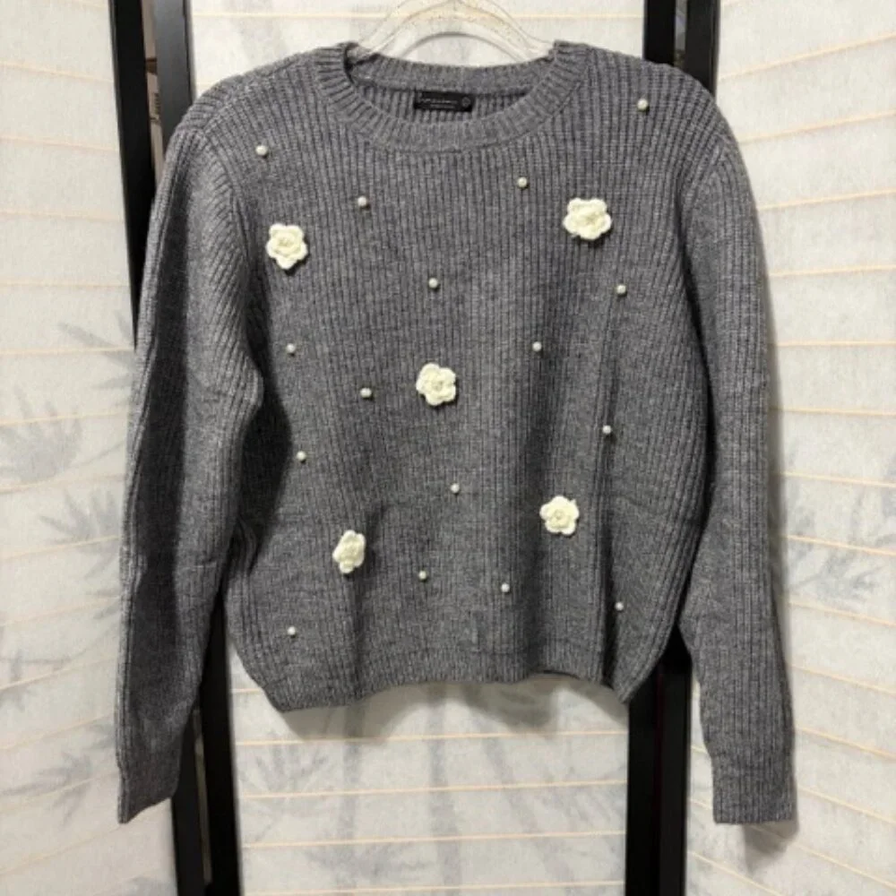 Limassimo Sweater Large Gray Knit Faux‎ Pearl Crochet Flower Coquette Soft Girl